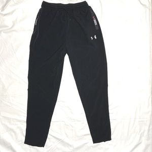 Under Armour Loose Fit Mens Joggers. Size 2X.